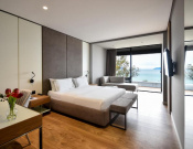 Yacht Hotel 4*